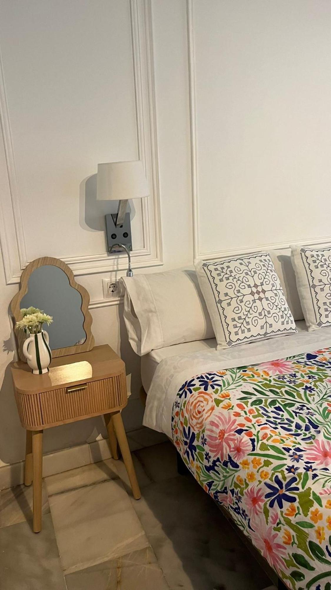 Apartamento En Casco Antiguo - Plaza De La Gavidia Sevilla Exterior foto